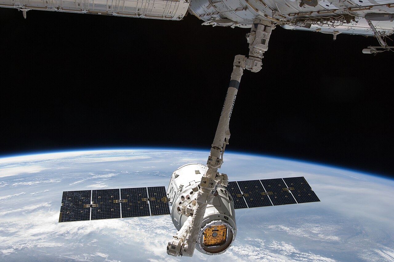 Dragon grappled by the International Space Station’s Canadarm2 on May 25, 2012, during the COTS demonstration mission.